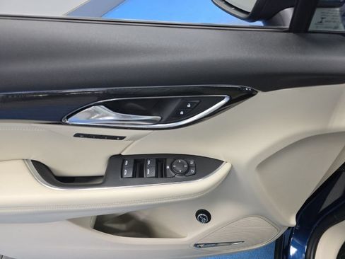 Certified 2022 Buick Envision Essence w/ Technology Package I FWD image 23