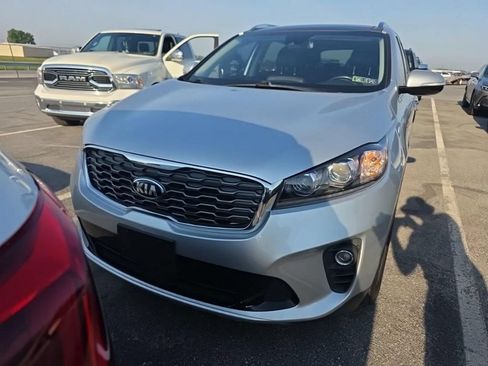 Used 2019 Kia Sorento EX AWD/4WD image 3