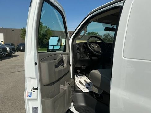 New 2026 Chevrolet Express 3500 Extended w/ Driver Convenience Package RWD image 14