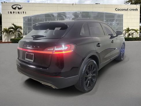 Used 2023 Lincoln Nautilus Reserve w/ Monochromatic Package AWD/4WD image 4