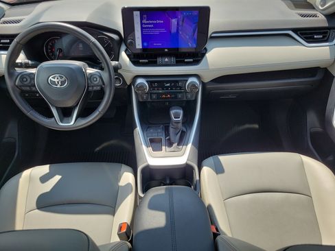 Used 2025 Toyota RAV4 XLE Premium w/ Weather Package FWD image 17
