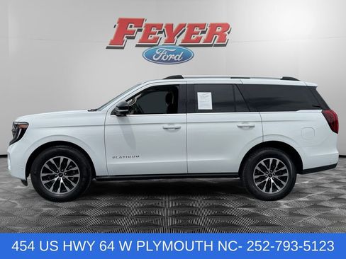 Used 2025 Ford Expedition Platinum AWD/4WD image 2