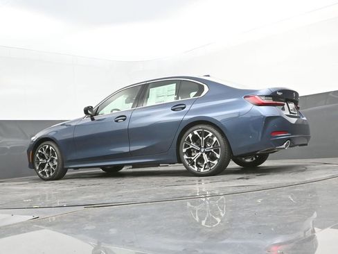 Certified 2025 BMW 330i Sedan w/ Premium Package image 41