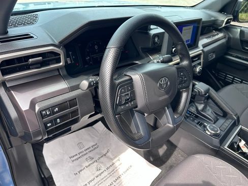 Certified 2026 Toyota Tacoma SR5 AWD/4WD image 10