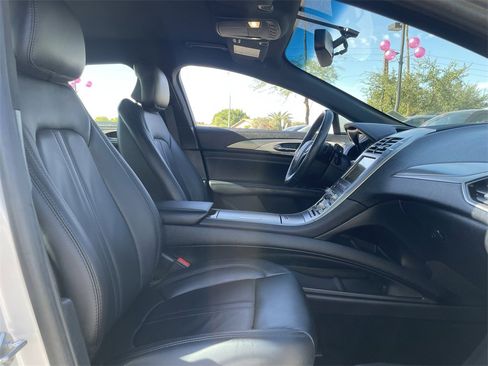 Used 2017 Lincoln MKZ Select w/ Select Plus Package image 11