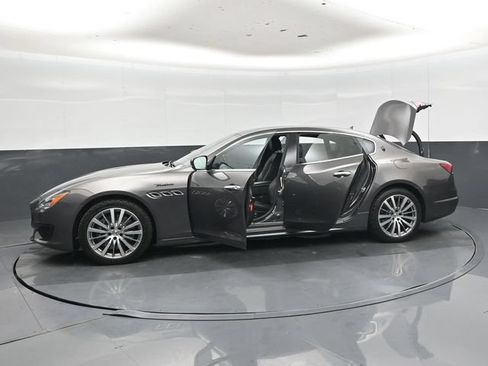 Used 2022 Maserati Quattroporte Modena Q4 AWD/4WD image 50