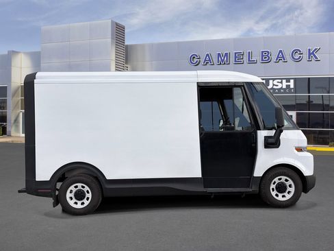Used 2024 Chevrolet Brightdrop 400 w/ Commercial Equipment Package AWD/4WD image 7