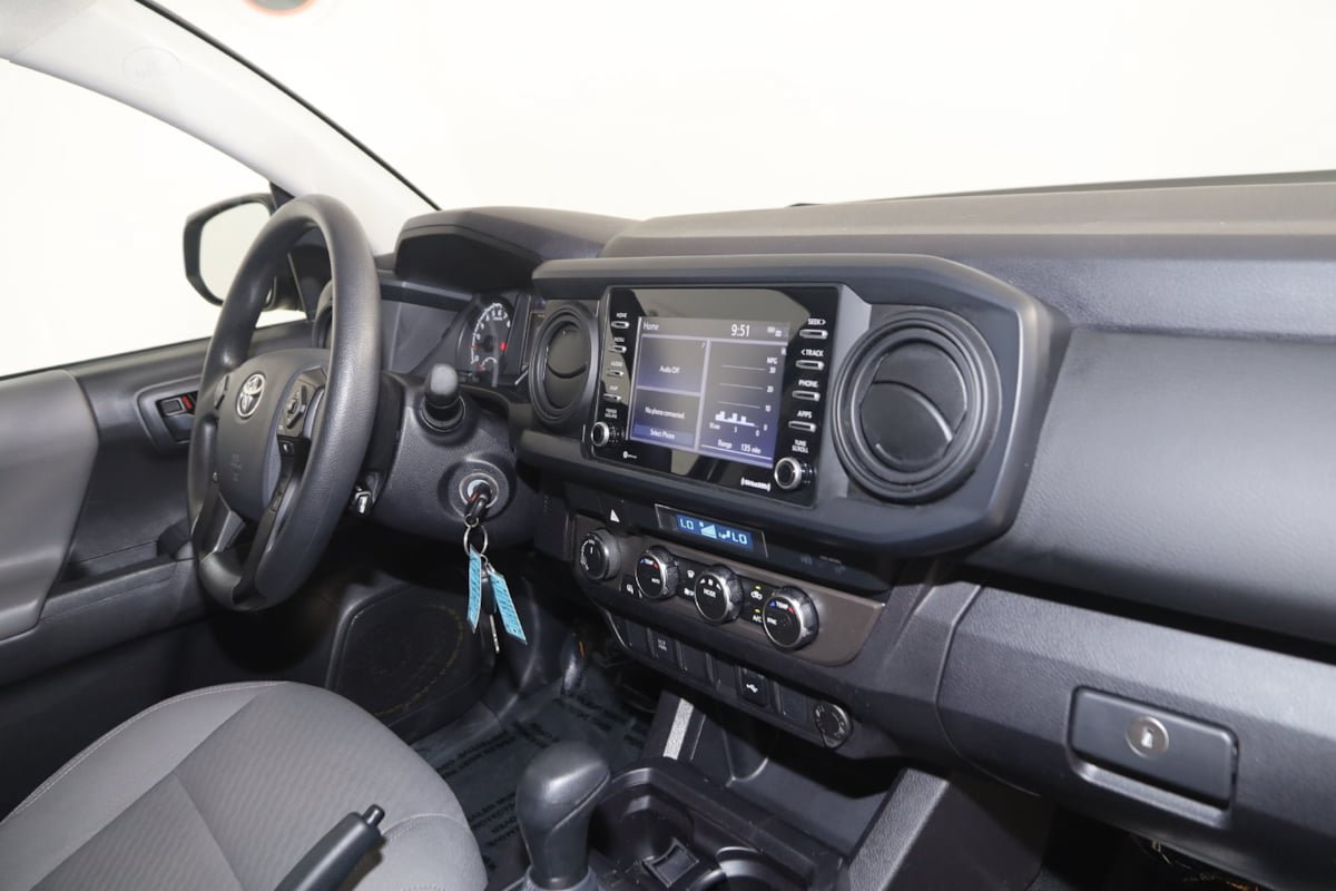 Used 2023 Toyota Tacoma SR AWD/4WD image 33