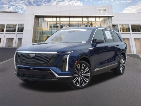 Used 2026 Cadillac Vistiq Premium Luxury AWD/4WD image 1