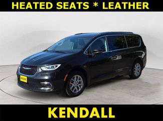 Used 2021 Chrysler Pacifica Touring-L image 1