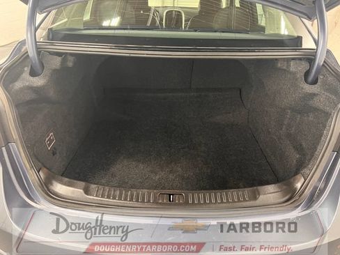 Used 2015 Chevrolet Malibu LT FWD image 33