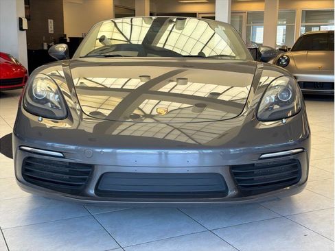 Used 2017 Porsche 718 Boxster S image 2