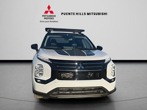 New 2026 Mitsubishi Outlander Trail Edition image 2