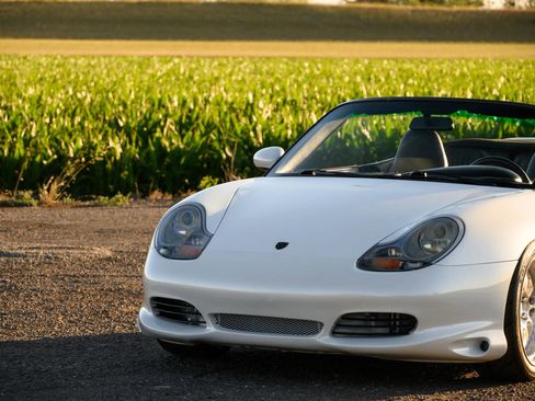 Used 2000 Porsche 911 Carrera 4 AWD/4WD image 7