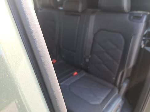 Certified 2026 Volkswagen Atlas SE w/ Panoramic Sunroof Package FWD image 16