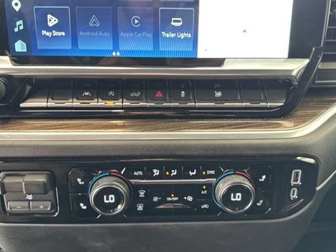 Used 2025 Chevrolet Silverado 1500 LT AWD/4WD image 14