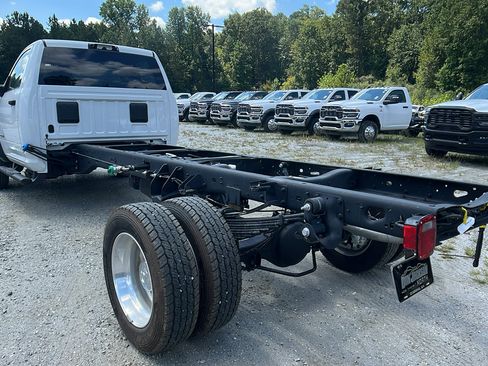 New 2025 RAM 5500 2WD Regular Cab image 10
