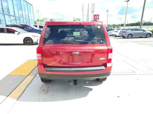 Used 2017 Jeep Patriot Latitude FWD image 5
