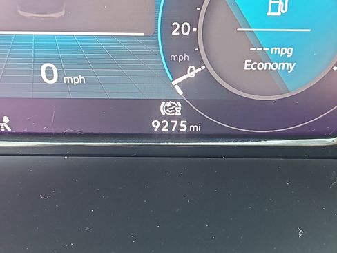 Used 2025 Volkswagen Atlas SE image 6