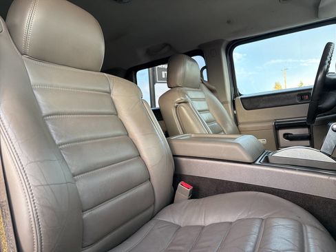 Used 2004 HUMMER H2 w/ Preferred Equipment Group image 10