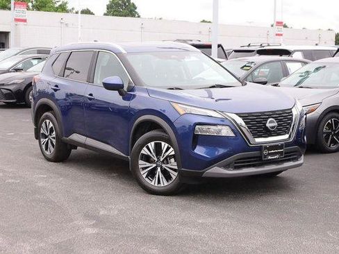 Used 2023 Nissan Rogue SV w/ SV Premium B Package AWD/4WD image 2