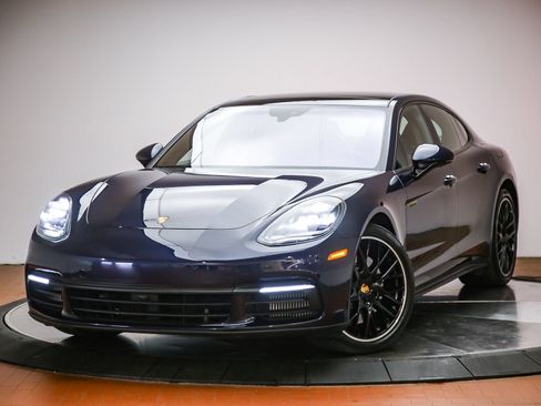 Used 2020 Porsche Panamera 4 E-Hybrid AWD/4WD image 1