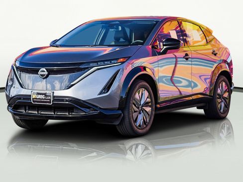 Used 2024 Nissan Ariya AWD image 5