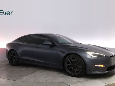 Used 2022 Tesla Model S Plaid image 14