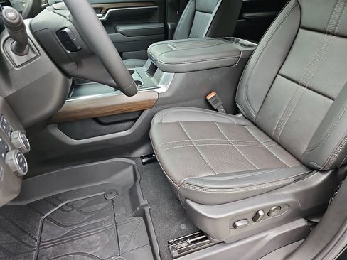 New 2025 Chevrolet Silverado 2500 High Country w/ Technology Package AWD/4WD image 19
