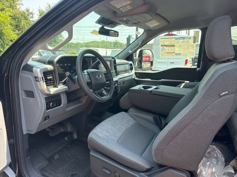 New 2026 Ford F250 XLT w/ FX4 Off-Road Package AWD/4WD image 11
