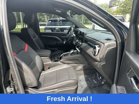 Used 2023 Chevrolet Colorado Z71 w/ Z71 Convenience Package 2 AWD/4WD image 29