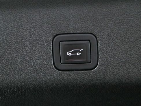 Used 2024 GMC Yukon SLT w/ Max Trailering Package AWD/4WD image 35
