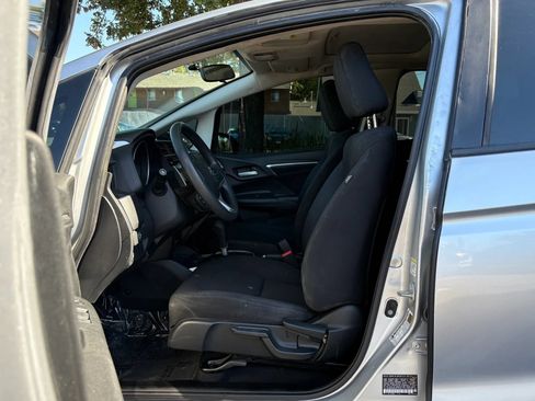 Used 2015 Honda Fit EX image 9