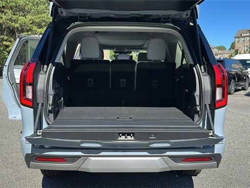 New 2025 Ford Expedition Max Platinum w/ Platinum Ultimate Package image 18