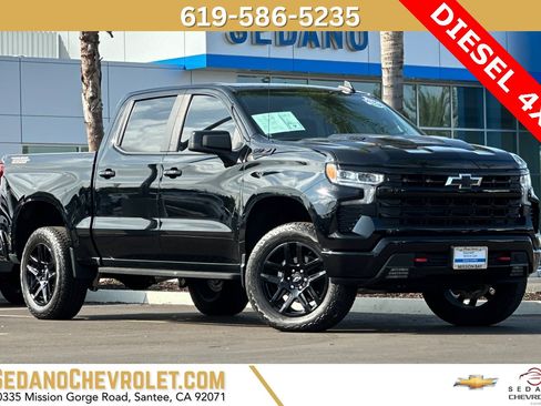 Used 2024 Chevrolet Silverado 1500 LT Trail Boss w/ Convenience Package II image 1