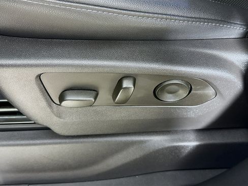 Used 2023 GMC Sierra 1500 SLT w/ SLT Premium Package image 24