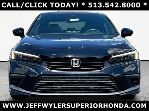 Used 2023 Honda Civic Sport image 2