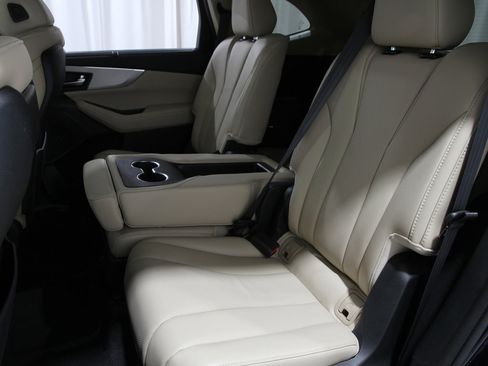 Used 2023 Acura MDX SH-AWD w/Tech image 18