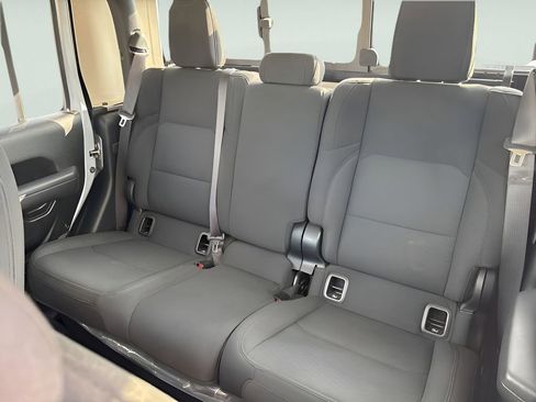Used 2022 Jeep Gladiator Willys image 21