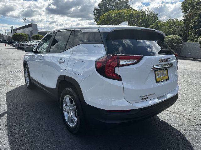 Used 2024 GMC Terrain SLE FWD image 7