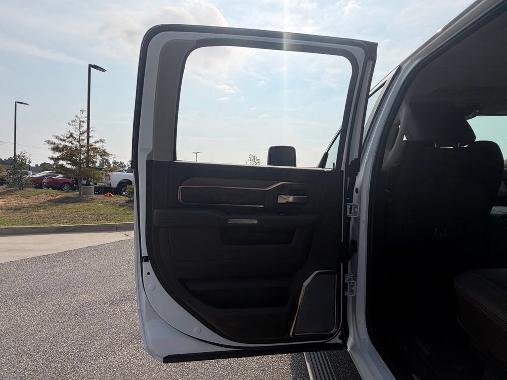 New 2026 RAM 3500 Longhorn AWD/4WD image 60