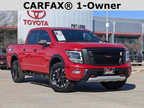 Used 2021 Nissan Titan PRO-4X w/ Pro-4x Convenience Package image 2