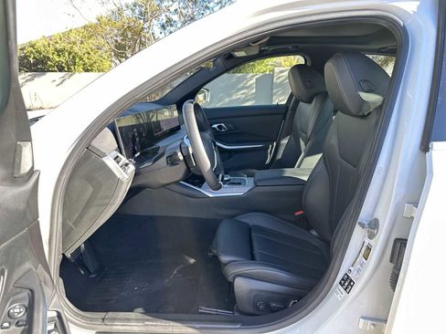 Used 2025 BMW 330i xDrive Sedan image 2