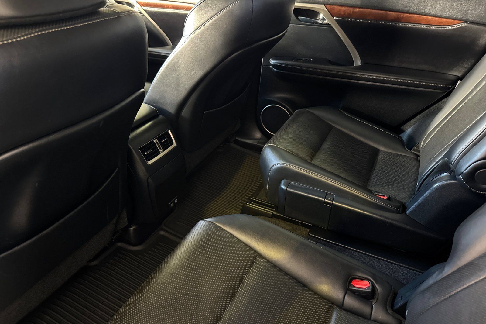 Used 2020 Lexus RX 350L FWD w/ Premium Package image 14