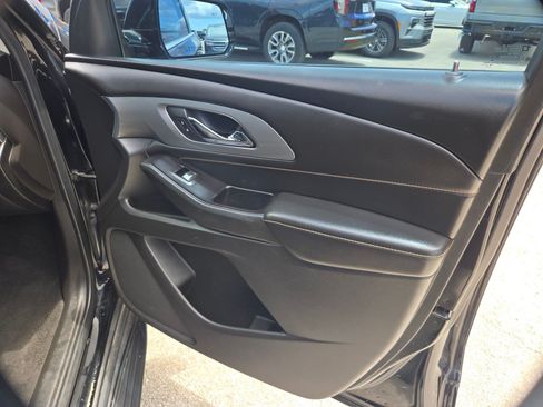 Used 2019 Chevrolet Traverse LT FWD image 27
