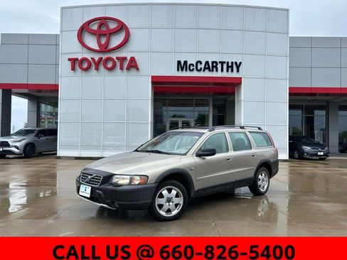 Used 2001 Volvo V70 Cross Country AWD/4WD image 1