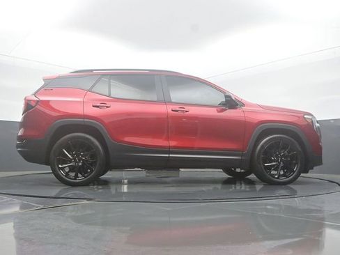 Used 2023 GMC Terrain SLE FWD image 50