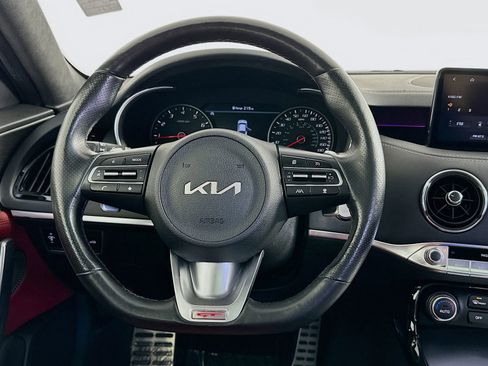 Used 2022 Kia Stinger GT2 image 14