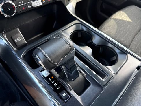 Certified 2022 Ford F150 XLT w/ Equipment Group 302A High image 23