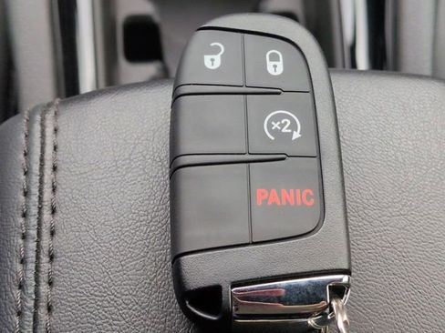 New 2026 Jeep Compass Latitude image 29